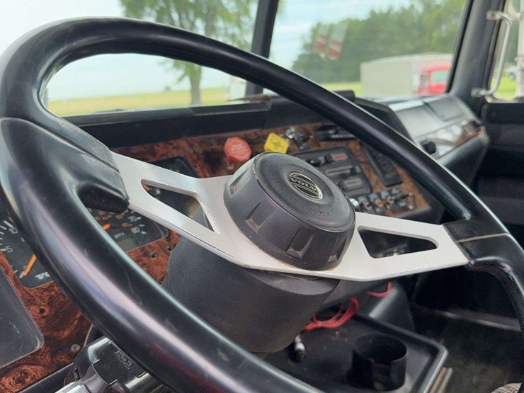 1996-cummins-m11-image-22