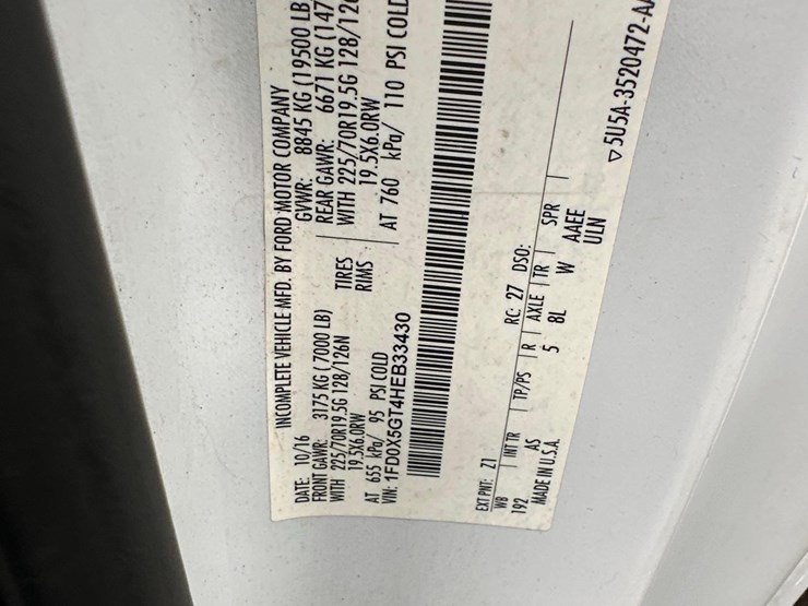 2017-ford-f550-xl-image-32