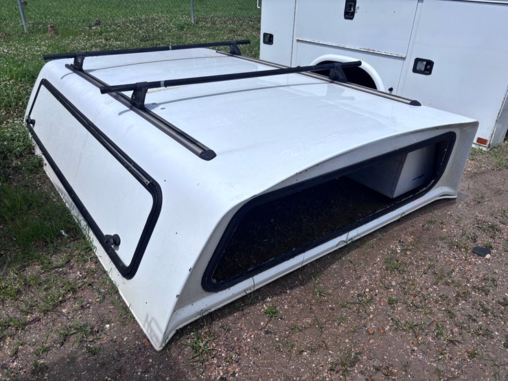 #31459-•-camper-shell-for-a-pickup-truck-image-2