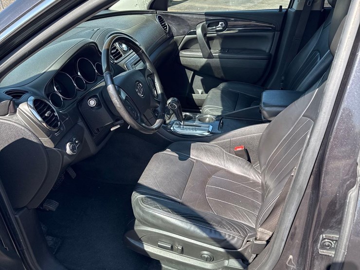 2017-buick-enclave-image-13