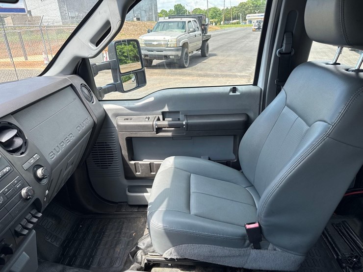 2015-ford-f350-image-21
