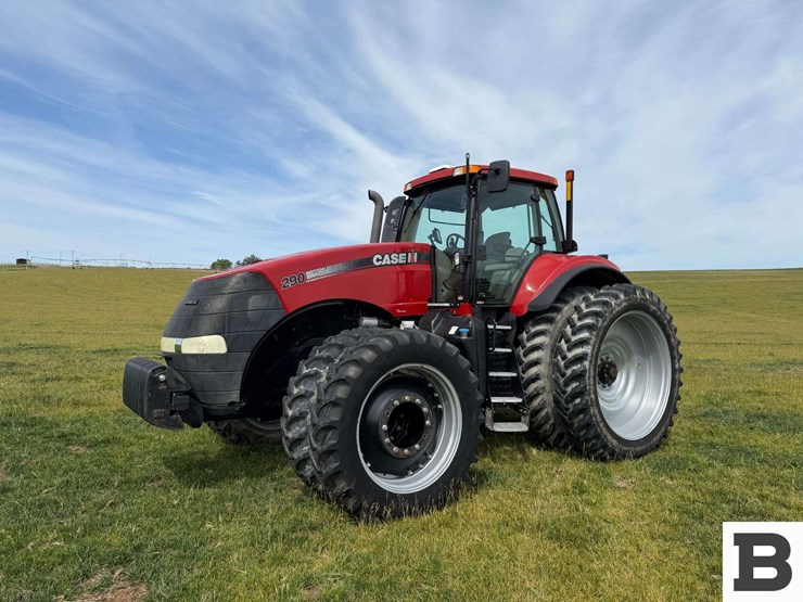 2014-case-ih-magnum-290-image-2