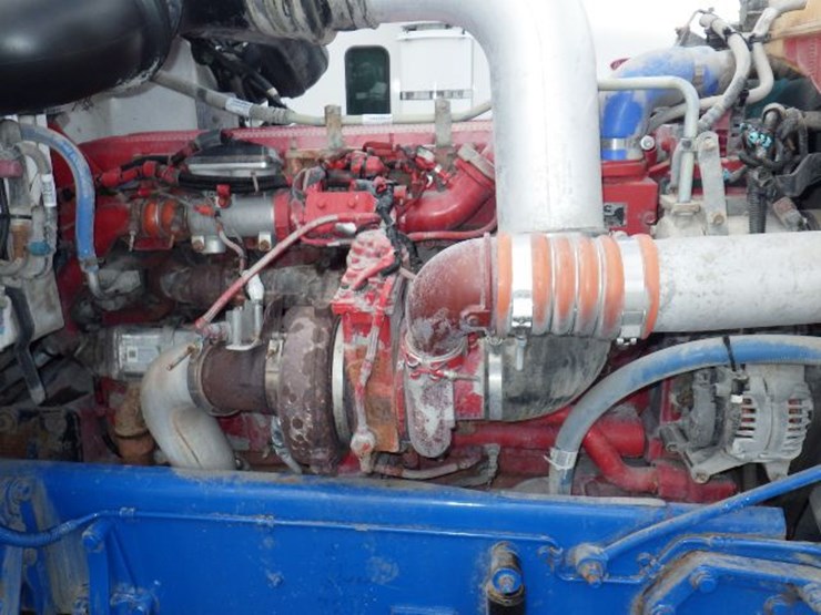 2012-peterbilt-367-image-25