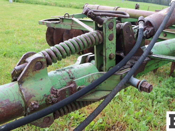 john-deere-14-image-17