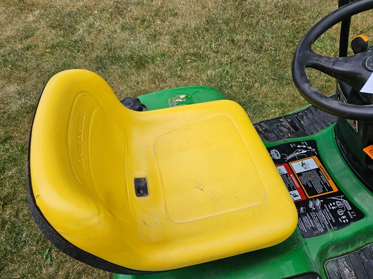 john-deere-gt235-image-23