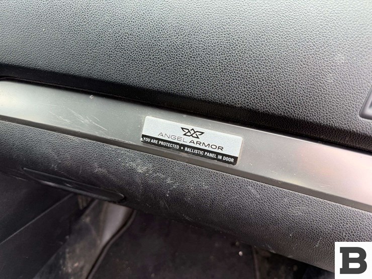 2017-ford-explorer-image-22