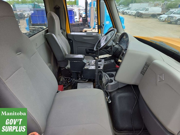 2011-international-workstar-7600-image-19
