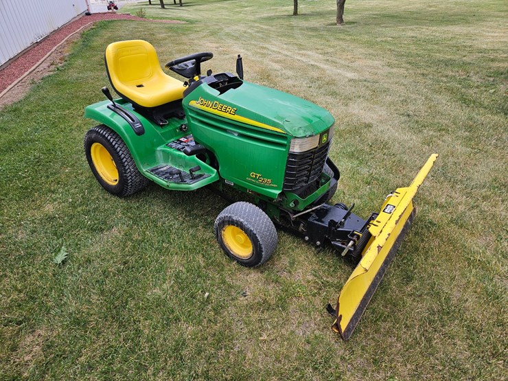 john-deere-gt235-image-7