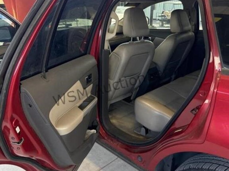 2011-ford-edge-sel-image-24