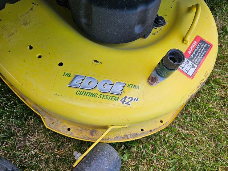 john-deere-x300-image-14