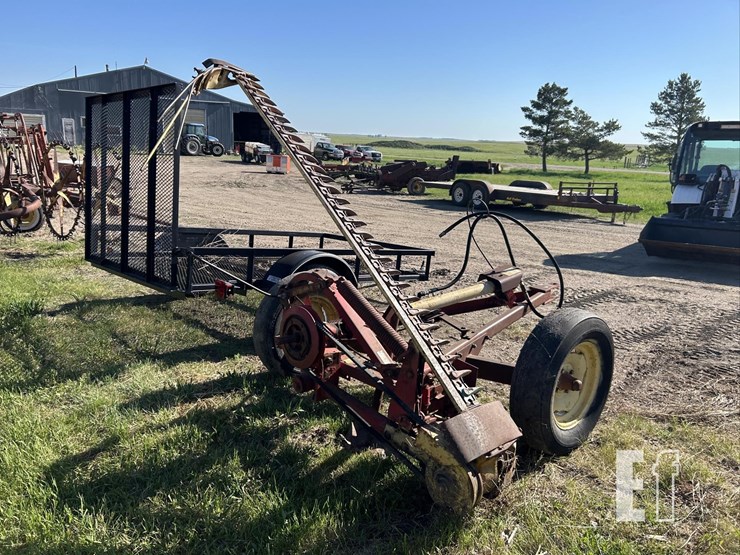 new-holland-456-image-5