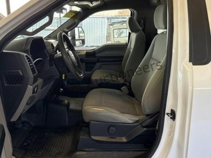 2019-ford-f350-image-23