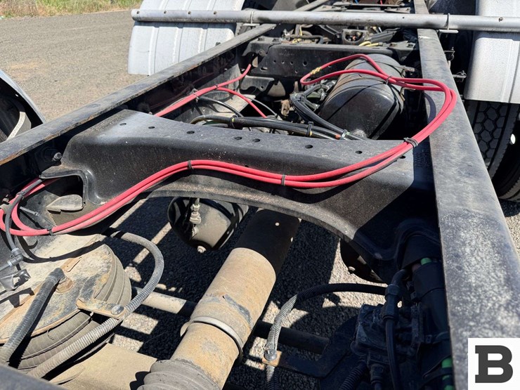 2015-kenworth-t880-image-19