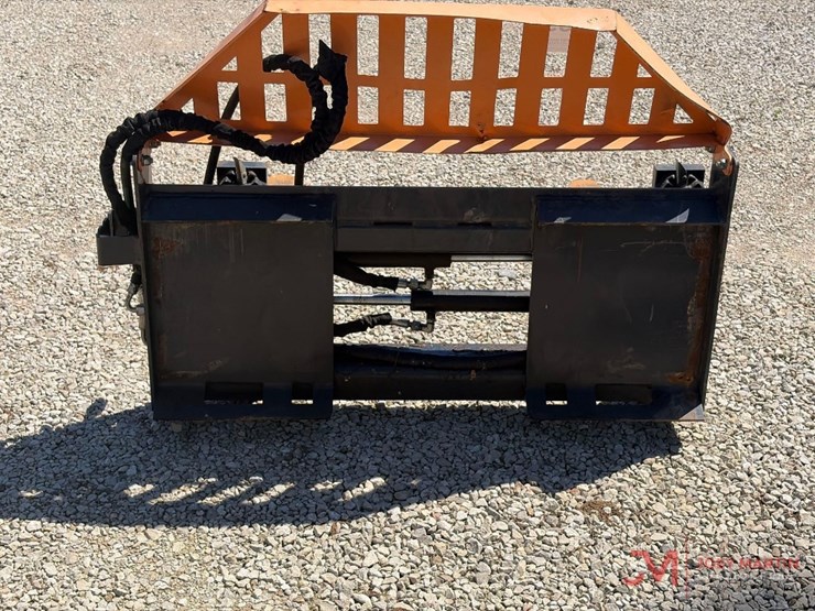 2023-wolverine-pfa-11-3300g-42"-hydraulic-forks-skid-steer-attachment-image-3