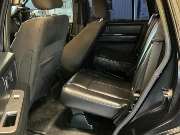 2016-ford-expedition-image-25