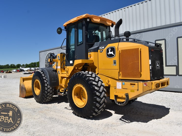 2021-deere-524-p-tier-image-15