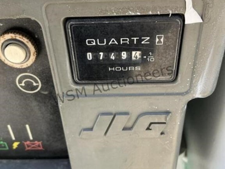 2016-jlg-2032es-image-16