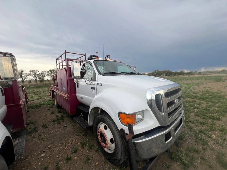 2007-ford-f650-image-3