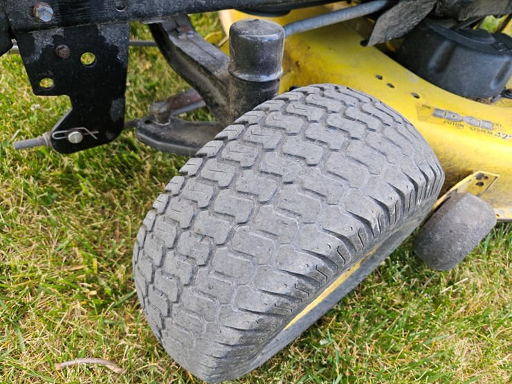 john-deere-x300-image-11