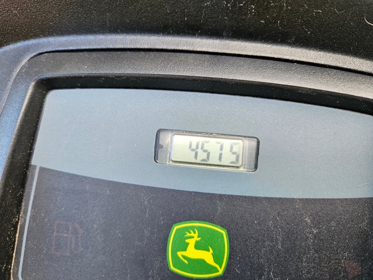 john-deere-x300-image-24