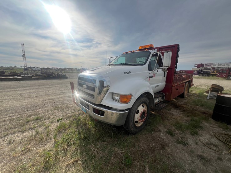 2008-ford-f650-image-3