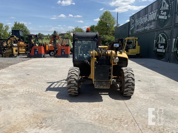 2015-caterpillar-th255c-image-3