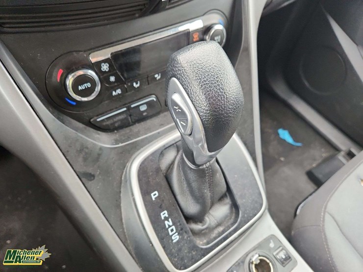2013-ford-escape-image-21