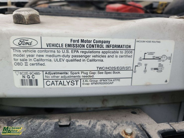 non-operable-2006-ford-e-250-cargo-van-image-42