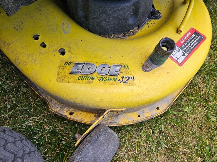 john-deere-x300-image-14