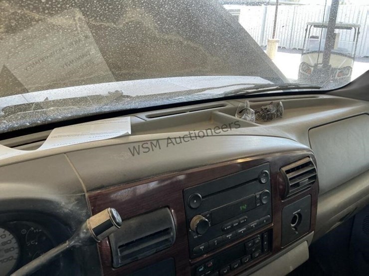 2004-ford-f350-image-19