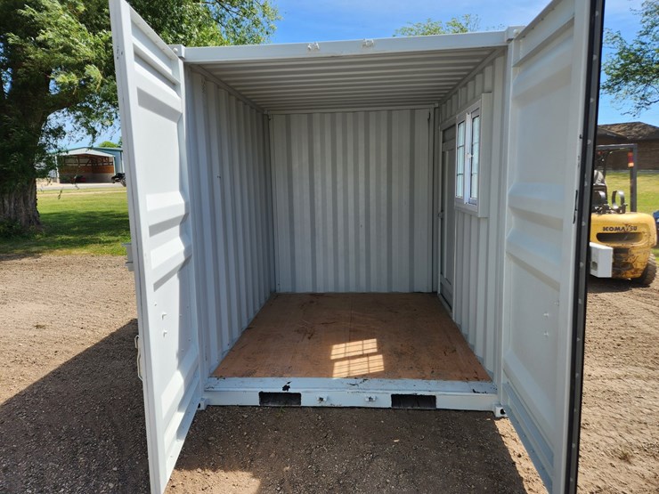 #354-•-9-ft-shipping-container-image-5