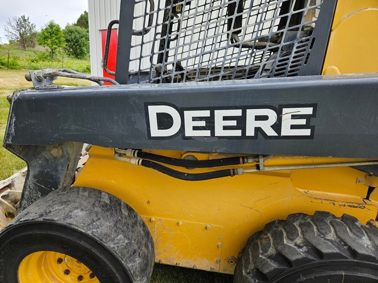 deere-326d-image-18