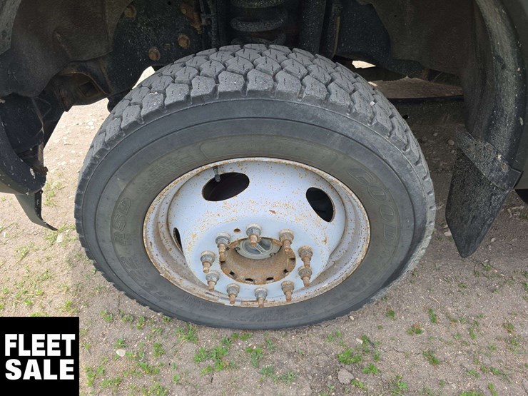 2017-ford-f550-image-15