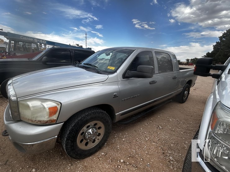 2006-dodge-ram-2500-image-1