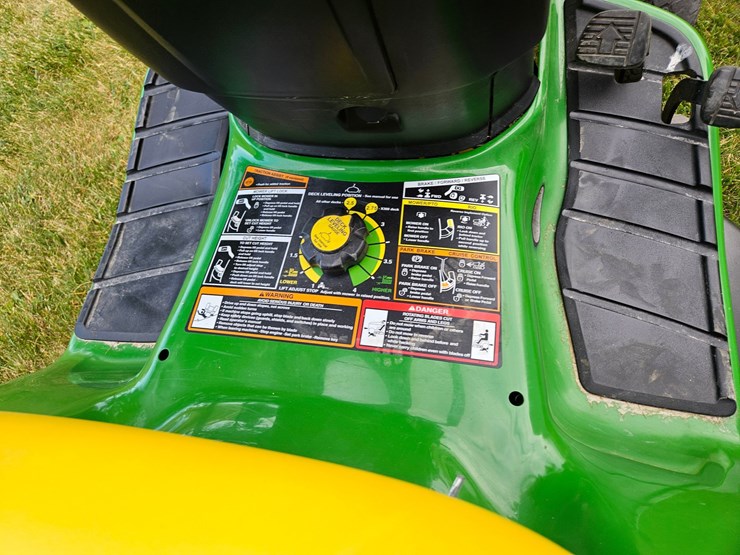 john-deere-x300-image-23