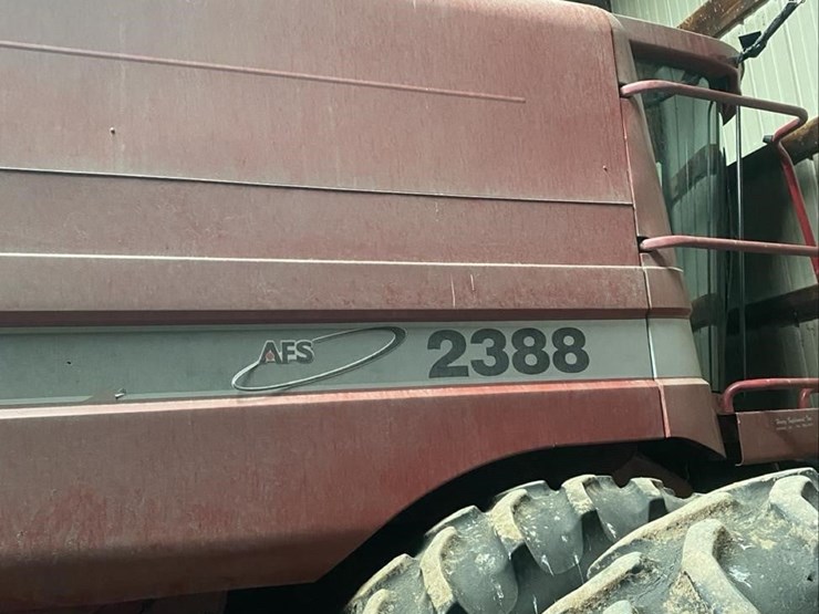 2003-case-ih-2388-image-32