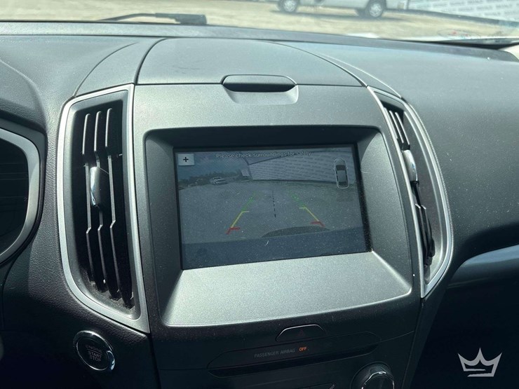2016-ford-edge-image-19