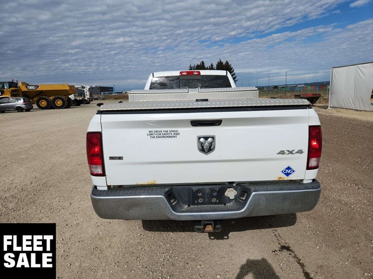 2013-ram-2500-slt-image-7
