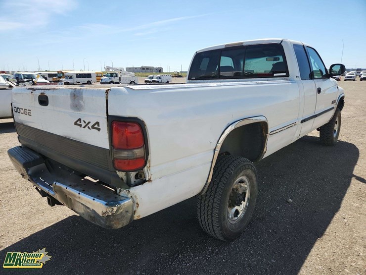 dodge-2500-image-4