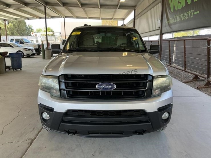 2015-ford-expedition-image-3