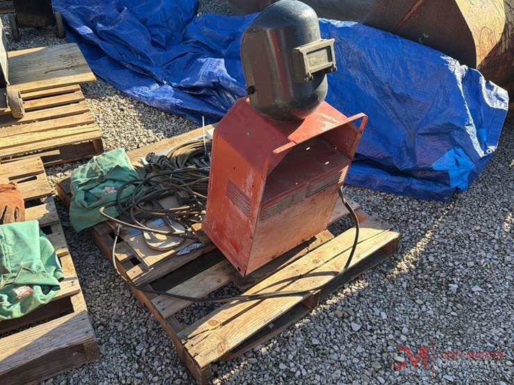 lincoln-electric-ac-225-s-arc-welder-image-3