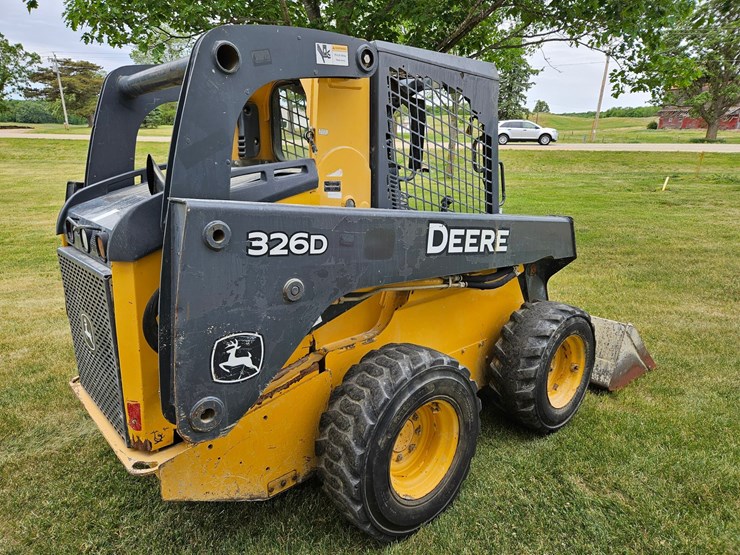 deere-326d-image-5