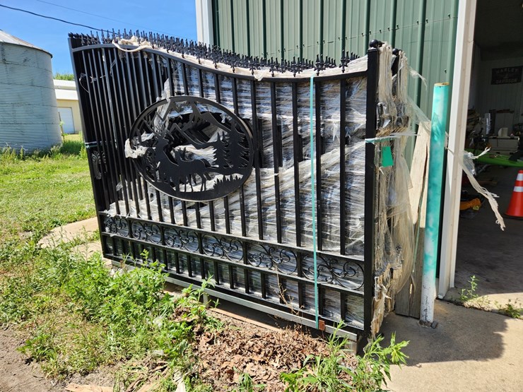 #370-•-20ft-bi-parting-gate-image-1