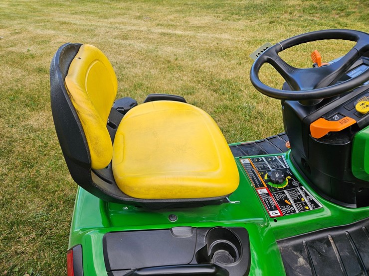 john-deere-x570-image-21