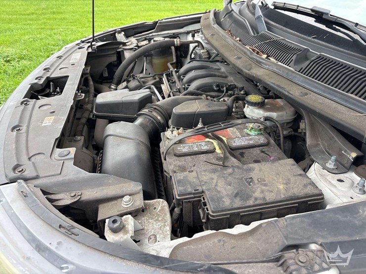 2017-ford-explorer-image-16
