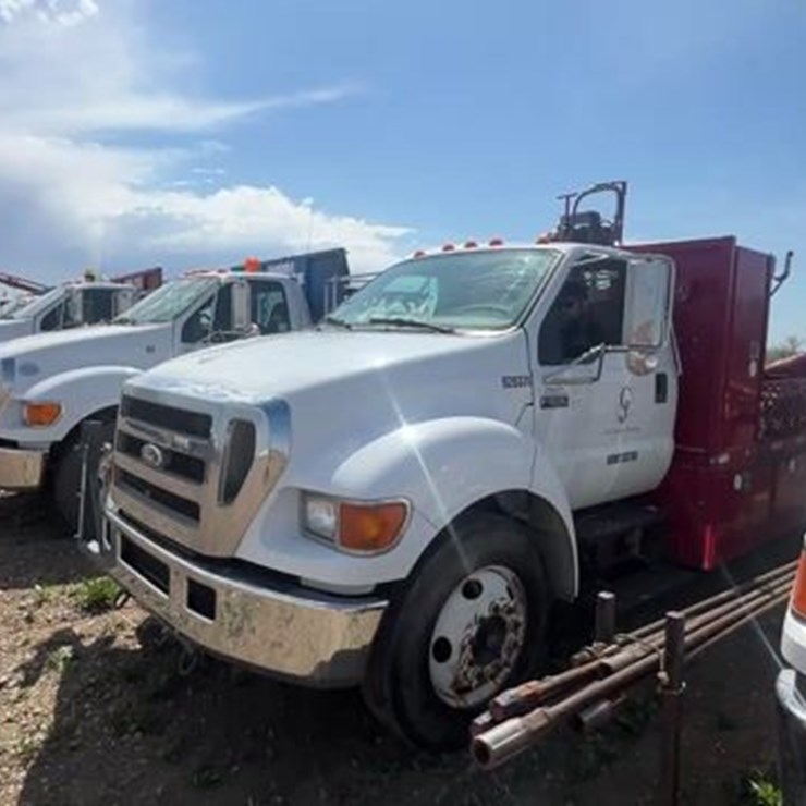 2007 FORD F650