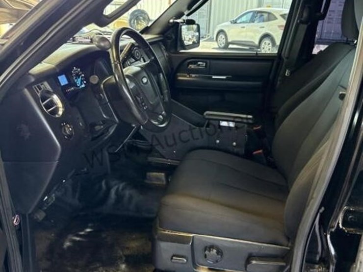 2016-ford-expedition-image-26