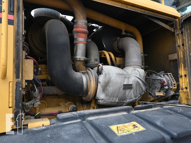 2004-caterpillar-140h-image-4