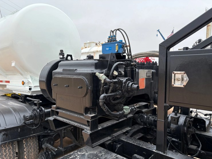 2005-troxell-130bbl-image-4