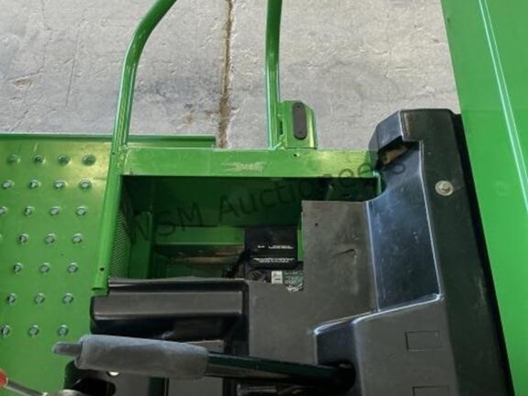 john-deere-gator-image-12